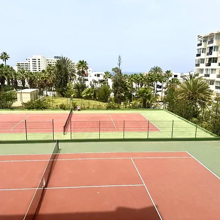 Shining Gold By Deihu Experiences * Playa de las Americas (Tenerife)
